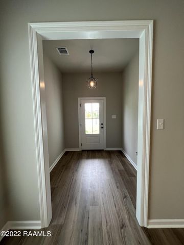 307 Grassy Meadows Lane, Lafayette, LA 70506