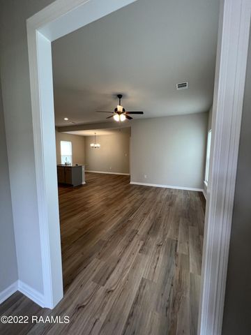 307 Grassy Meadows Lane, Lafayette, LA 70506