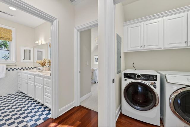 45 Central Avenue, Los Gatos, CA 95030