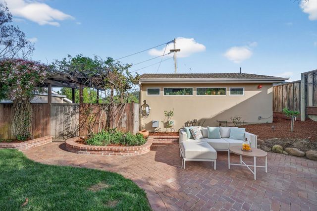 45 Central Avenue, Los Gatos, CA 95030