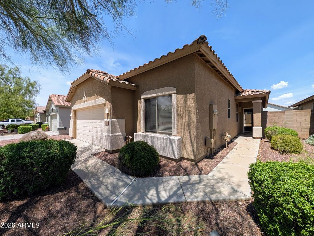 12748 W HONEYSUCKLE Street, Litchfield Park, AZ 85340 — photo 5