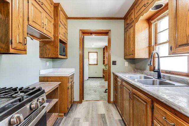 5118 E Mount Vernon St, Wichita, KS 67218