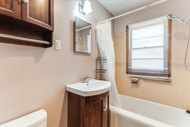5118 E Mount Vernon St, Wichita, KS 67218
