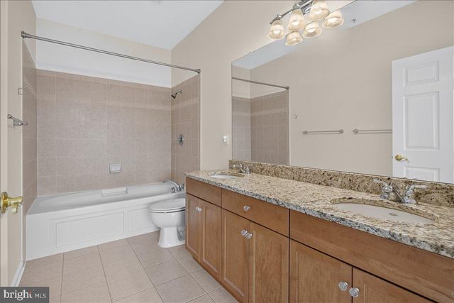 425 MASTERSON CT, Ewing, NJ 08618