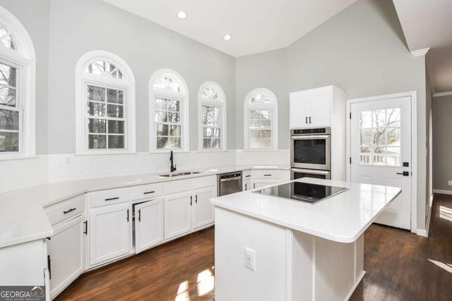 730 Redlion Run, Johns Creek, GA 30022