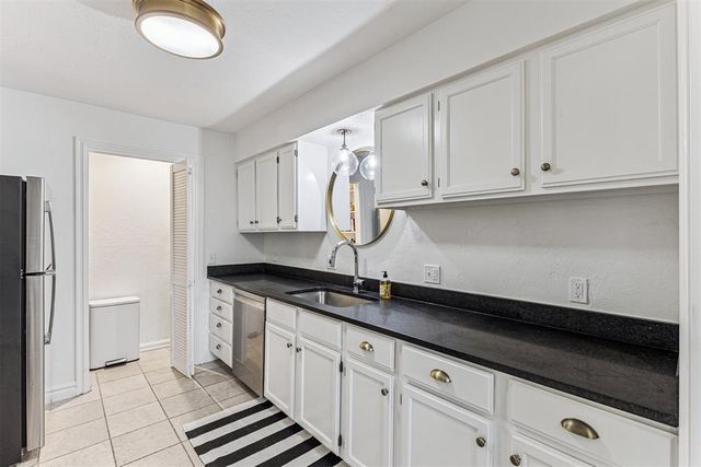 6325 N Villa Avenue 122, Oklahoma City, OK 73112