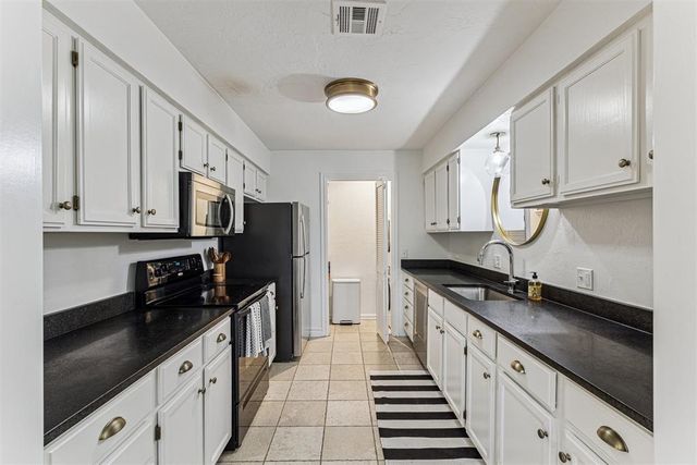 6325 N Villa Avenue 122, Oklahoma City, OK 73112