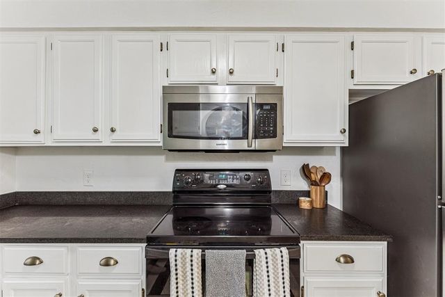 6325 N Villa Avenue 122, Oklahoma City, OK 73112