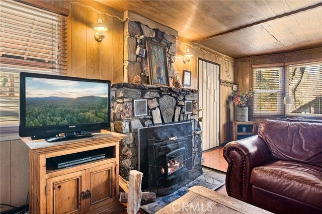 435 Arroyo, Big Bear Lake, CA 92315