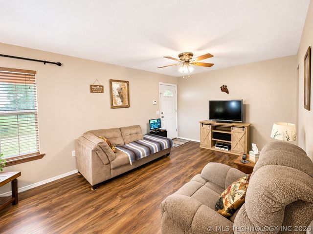 6507 N 431, Pryor, OK 74361