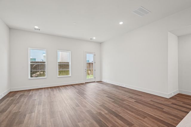 881 Rachel Street E, Houston, TX 77091