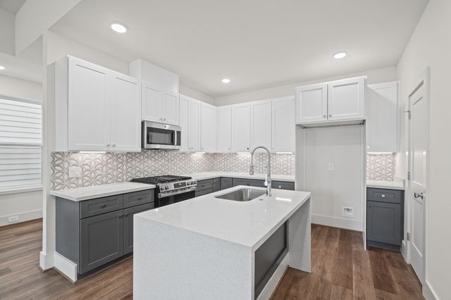 881 Rachel Street E, Houston, TX 77091