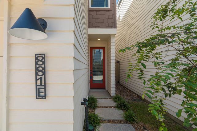 881 Rachel Street E, Houston, TX 77091