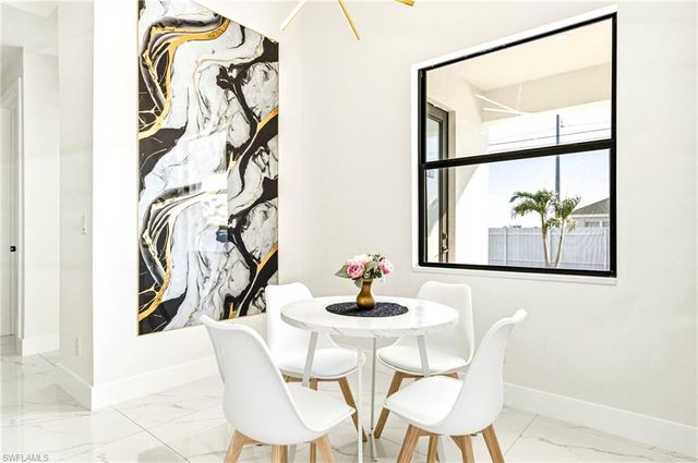 922 NW 8th TER, Cape Coral, FL 33993