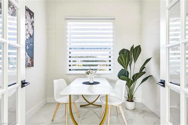 922 NW 8th TER, Cape Coral, FL 33993