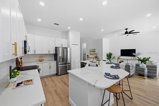 6011 CHAPARRAL AVENUE, Sarasota, FL 34243