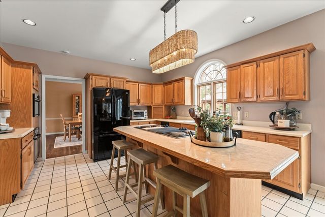 1303 Hickory Tree Court, Mahomet, IL 61853