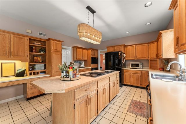 1303 Hickory Tree Court, Mahomet, IL 61853