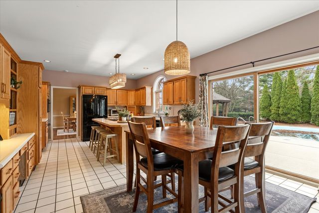 1303 Hickory Tree Court, Mahomet, IL 61853