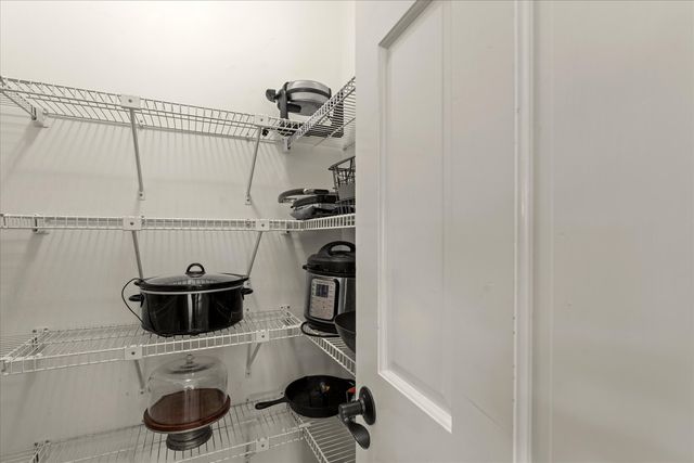 1303 Hickory Tree Court, Mahomet, IL 61853