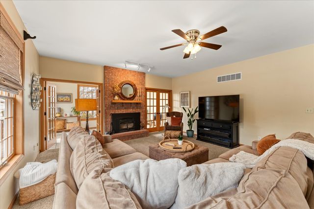 1303 Hickory Tree Court, Mahomet, IL 61853