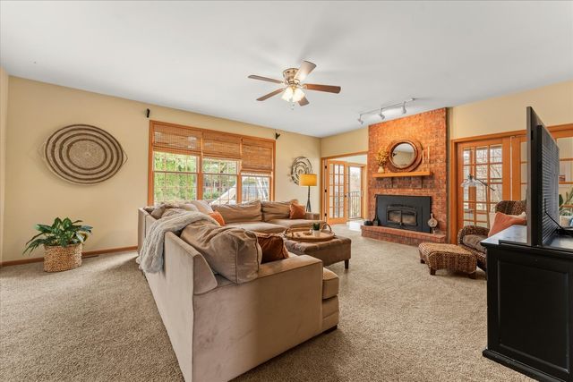 1303 Hickory Tree Court, Mahomet, IL 61853