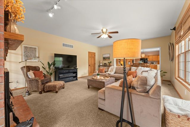 1303 Hickory Tree Court, Mahomet, IL 61853