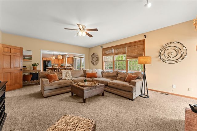 1303 Hickory Tree Court, Mahomet, IL 61853