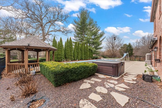 1303 Hickory Tree Court, Mahomet, IL 61853