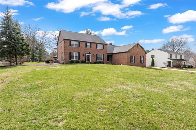 1303 Hickory Tree Court, Mahomet, IL 61853