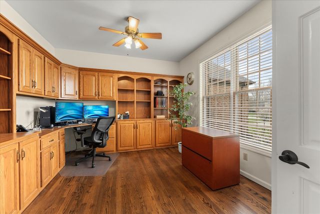 1303 Hickory Tree Court, Mahomet, IL 61853