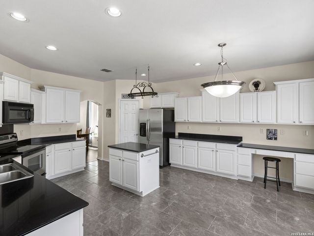 4522 Pinehurst Mesa, San Antonio, TX 78247