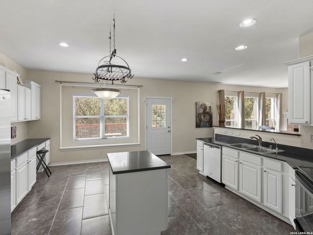4522 Pinehurst Mesa, San Antonio, TX 78247