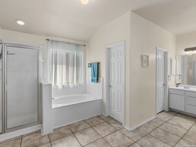 4522 Pinehurst Mesa, San Antonio, TX 78247