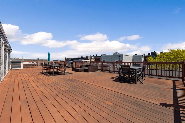 345 W Broadway 8, Boston, MA 02127