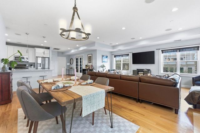 345 W Broadway 8, Boston, MA 02127