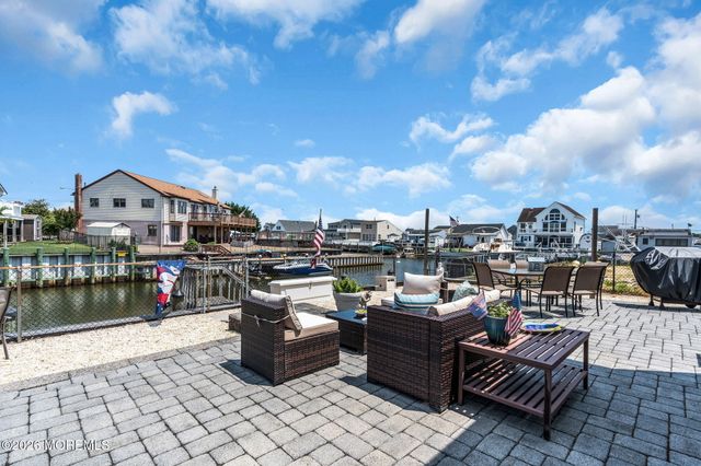 759 Francis Drive, Toms River, NJ 08753