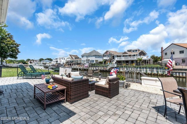 759 Francis Drive, Toms River, NJ 08753