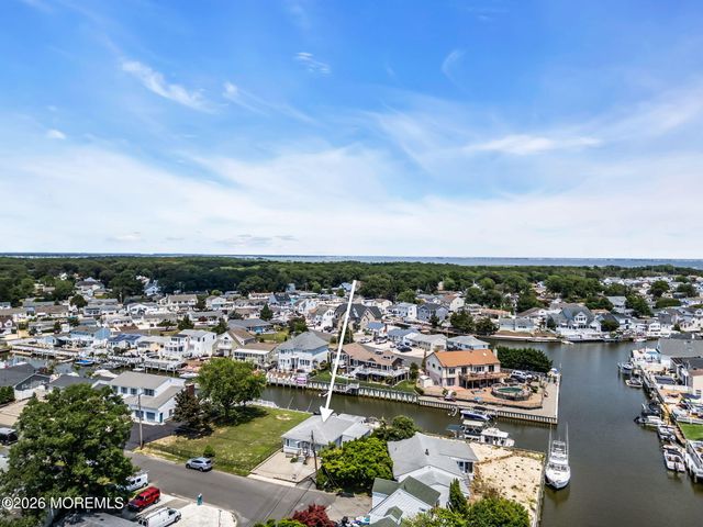 759 Francis Drive, Toms River, NJ 08753