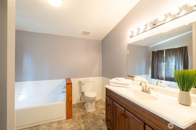2508 Jackson Highway, Chehalis, WA 98532