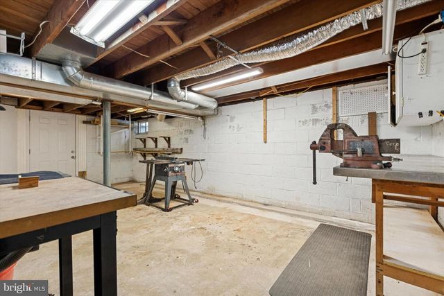 1167 W BRISTOL RD., Warminster, PA 18974