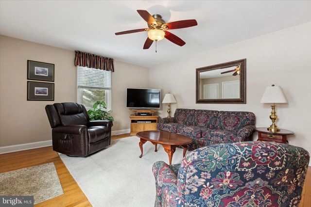 1167 W BRISTOL RD., Warminster, PA 18974