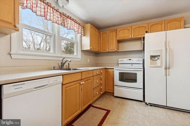 1167 W BRISTOL RD., Warminster, PA 18974