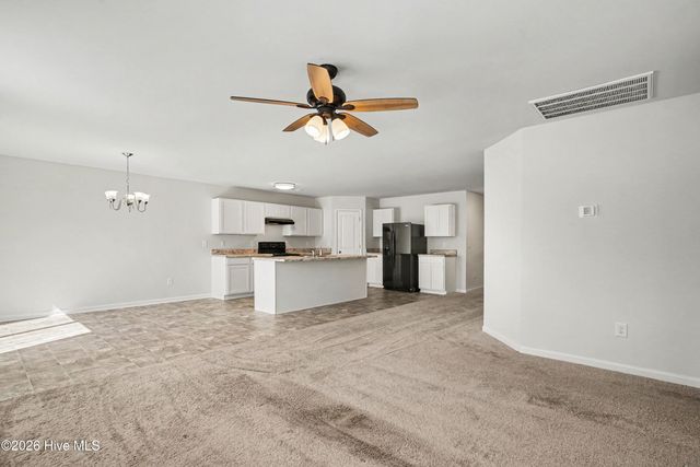 508 Lantern Light Way, Calabash, NC 28467