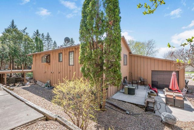 6485 Grandview Drive, Eden Prairie, MN 55346