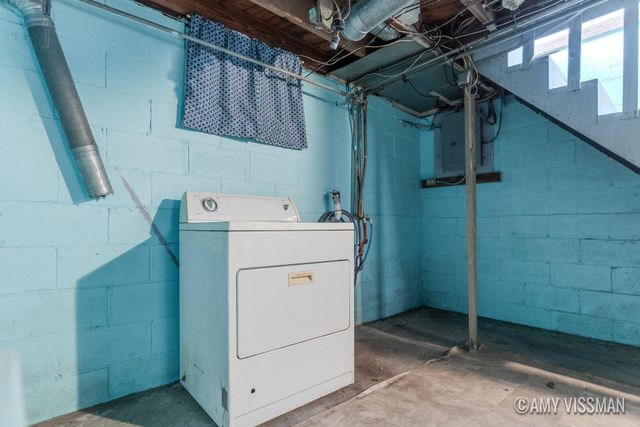 412 E Berrien Street, Paw Paw Vllg, MI 49079