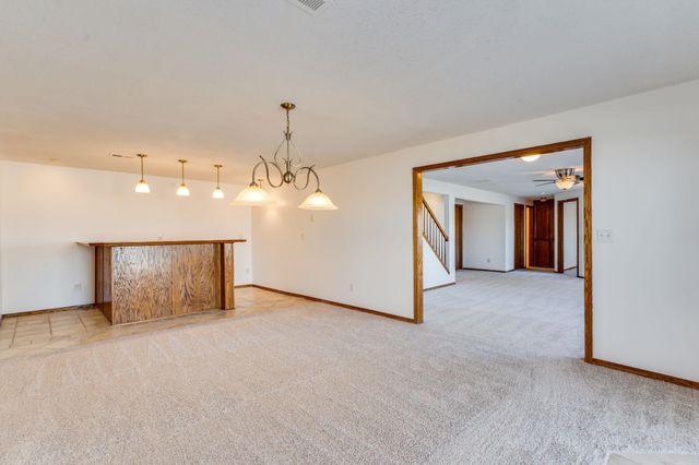 2516 E Saint Andrew Ct, Goddard, KS 67052