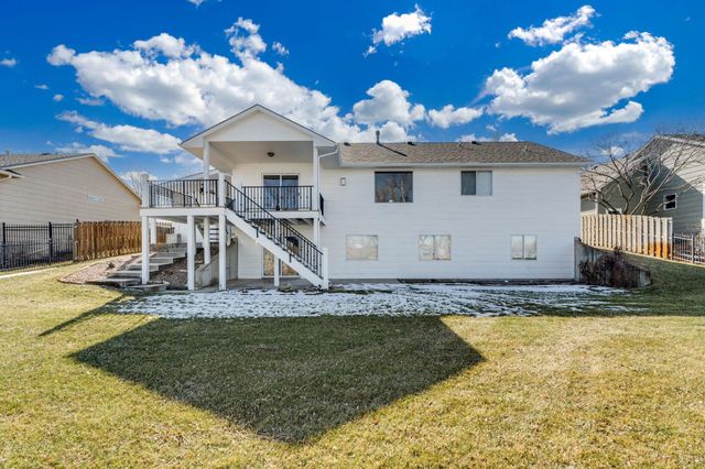 2516 E Saint Andrew Ct, Goddard, KS 67052