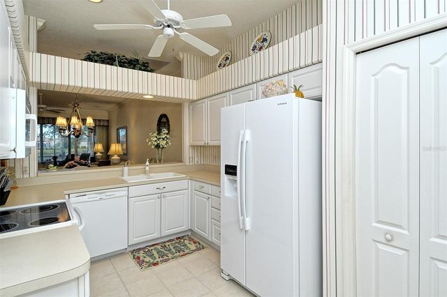 4578 SAMOSET DRIVE, Sarasota, FL 34241