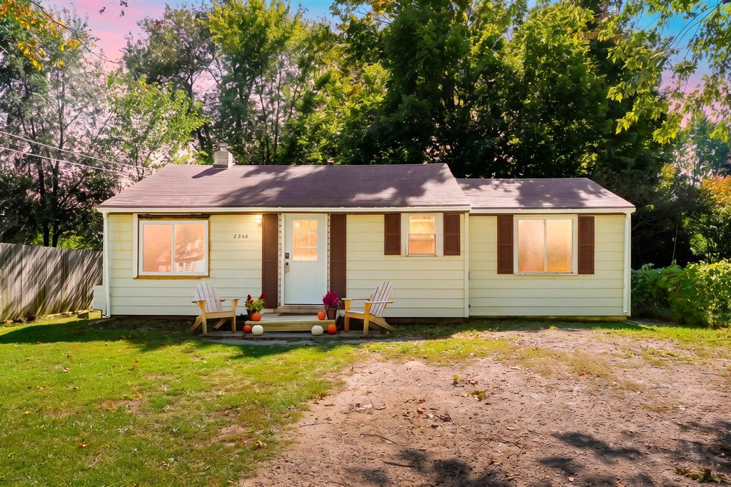 2206 Eckener Drive, Portage, MI 49002